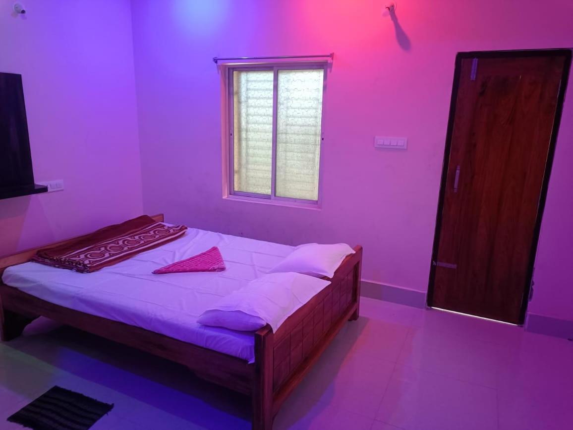 Hotel Dream Light ! 푸리 외부 사진